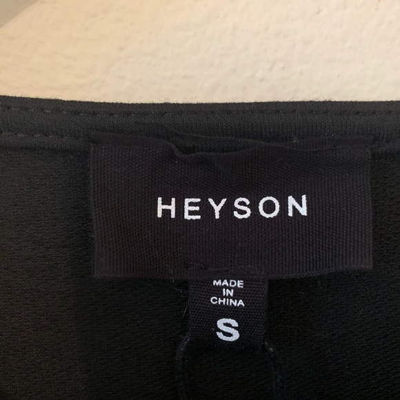 HEYSON Black top with leopard on the arms - Picture 5 of 6